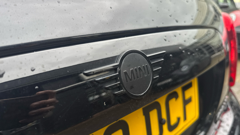 MINI Hatchback 135kW Cooper S Level 2 33kWh 3dr Auto Electric Hatchback